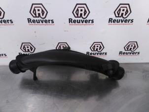 Used Intercooler tube Peugeot 508 SW (8E/8U) 1.6 THP 16V Price € 20,00 Margin scheme offered by Autorecycling Reuvers B.V.