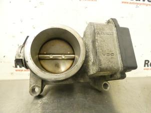 Used Throttle body Renault Laguna II Grandtour (KG) 1.8 16V Price € 45,00 Margin scheme offered by Autorecycling Reuvers B.V.