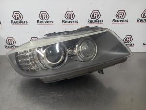 Used Headlight, right BMW 3 serie Touring (E91) 320d 16V Price € 225,00 Margin scheme offered by Autorecycling Reuvers B.V.