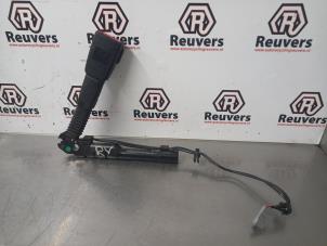Used Seatbelt tensioner, right BMW 3 serie Touring (E91) 320d 16V Price € 40,00 Margin scheme offered by Autorecycling Reuvers B.V.