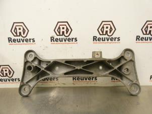 Used Gearbox mount BMW 3 serie Touring (E91) 320d 16V Price € 20,00 Margin scheme offered by Autorecycling Reuvers B.V.