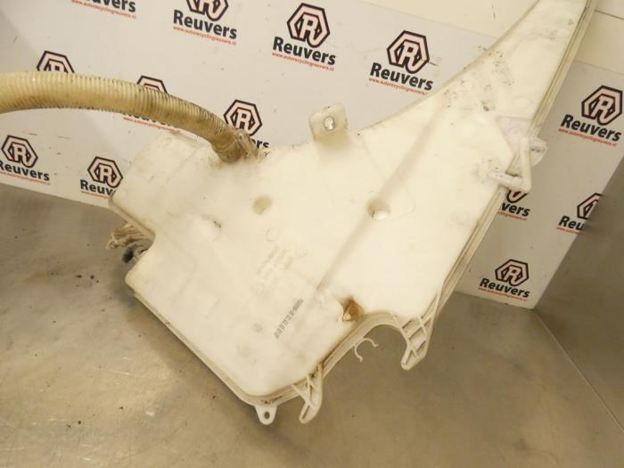 Front windscreen washer reservoir BMW 3 serie Touring 320d 16V - 235576