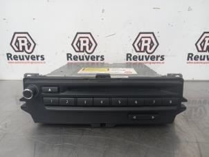 Used Radio CD player BMW 3 serie Touring (E91) 320d 16V Price € 50,00 Margin scheme offered by Autorecycling Reuvers B.V.