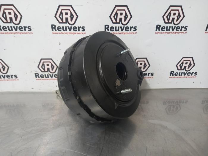 Usagé Servo frein BMW 3 serie Touring (E91) 320d 16V Prix € 50,00 Règlement à la marge proposé par Autorecycling Reuvers B.V.