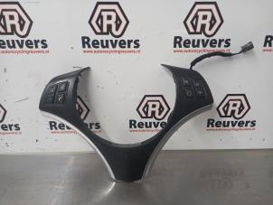 Used Steering wheel mounted radio control BMW 3 serie Touring (E91) 320d 16V Price € 25,00 Margin scheme offered by Autorecycling Reuvers B.V.