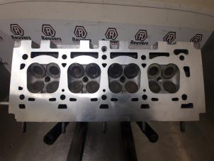 Used Cylinder head Renault Laguna II (BG) 1.6 16V Price € 300,00 Margin scheme offered by Autorecycling Reuvers B.V.
