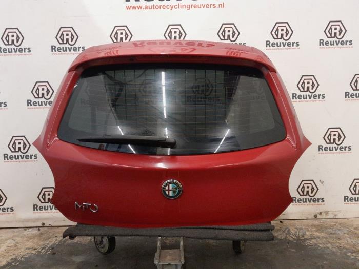 Begagnade Baklucka Alfa Romeo MiTo (955) 1.3 JTDm 16V Eco Pris € 125,00 Marginaltabell erbjuds av Autorecycling Reuvers B.V.