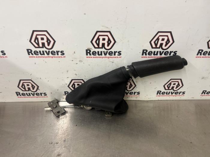 Gebrauchte Handbremsgriff Alfa Romeo MiTo (955) 1.3 JTDm 16V Eco Preis € 30,00 Margenregelung angeboten von Autorecycling Reuvers B.V.