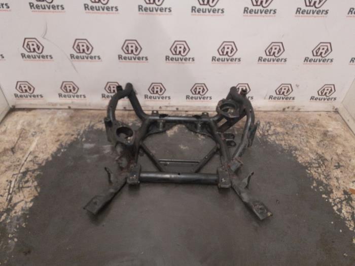 Used Subframe Landrover Range Rover III (LM) 4.4 V8 32V Price € 200,00 Margin scheme offered by Autorecycling Reuvers B.V.
