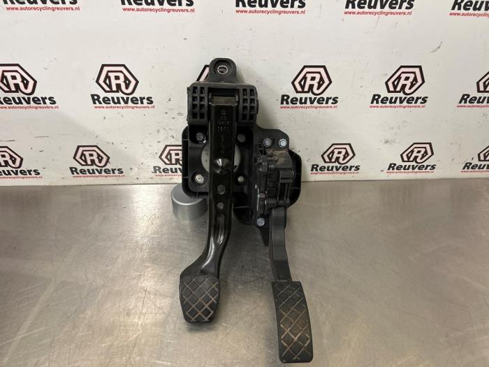 Gebrauchte Pedale Set Seat Ibiza IV (6J5) 1.2 TDI Ecomotive Preis € 50,00 Margenregelung angeboten von Autorecycling Reuvers B.V.