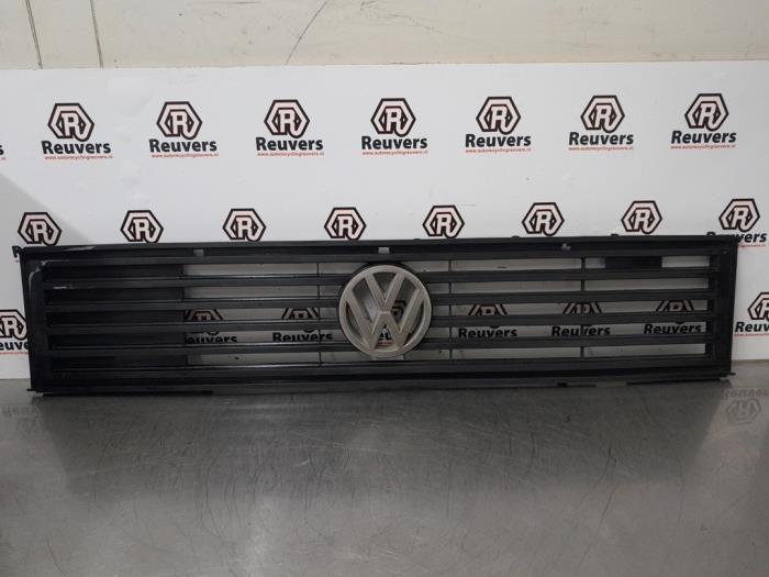 Begagnade Grill Volkswagen Transporter/Caravelle T4 2.4 D Pris € 35,00 Marginaltabell erbjuds av Autorecycling Reuvers B.V.