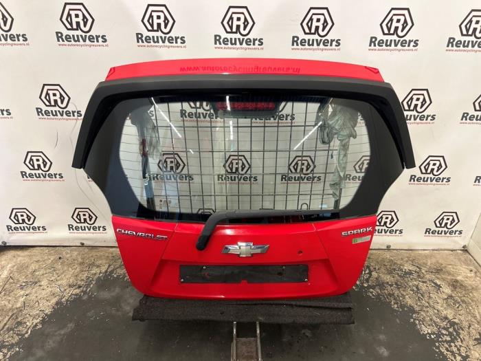 Gebrauchte Heckklappe Chevrolet Spark (M300) 1.0 16V Bifuel Preis € 100,00 Margenregelung angeboten von Autorecycling Reuvers B.V.