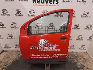 Usados Puerta de 4 puertas izquierda delante Citroen C1 1.0 12V Precio € 125,00 Norma de margen ofrecido por Autorecycling Reuvers B.V.