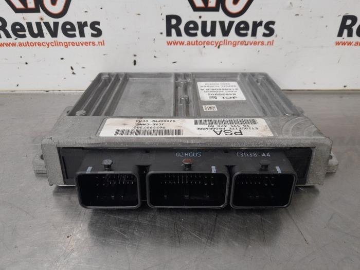 Engine management computer from a Peugeot 407 (6D) 1.8 16V 2005