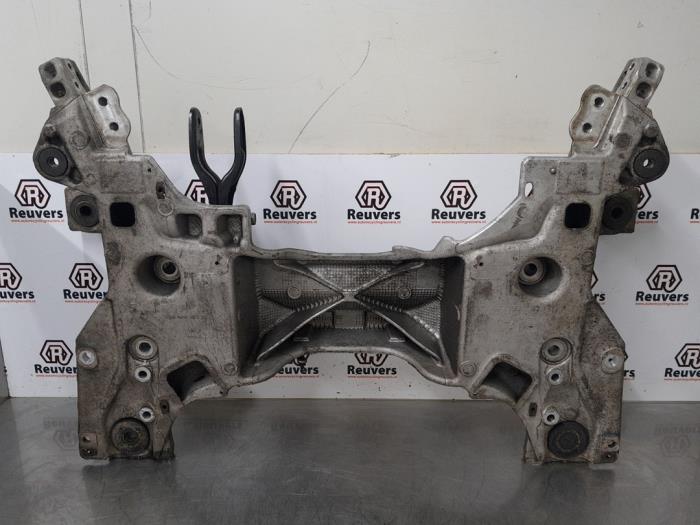 Gebrauchte Unterrahmen Peugeot 407 (6D) 1.8 16V Preis € 50,00 Margenregelung angeboten von Autorecycling Reuvers B.V.