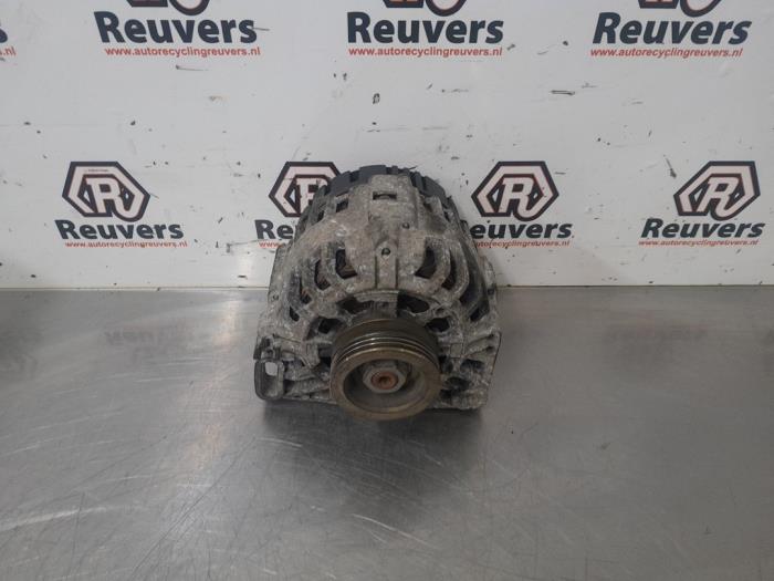 Begagnade Dynamo Renault Clio II (BB/CB) 1.2 16V Pris € 30,00 Marginaltabell erbjuds av Autorecycling Reuvers B.V.