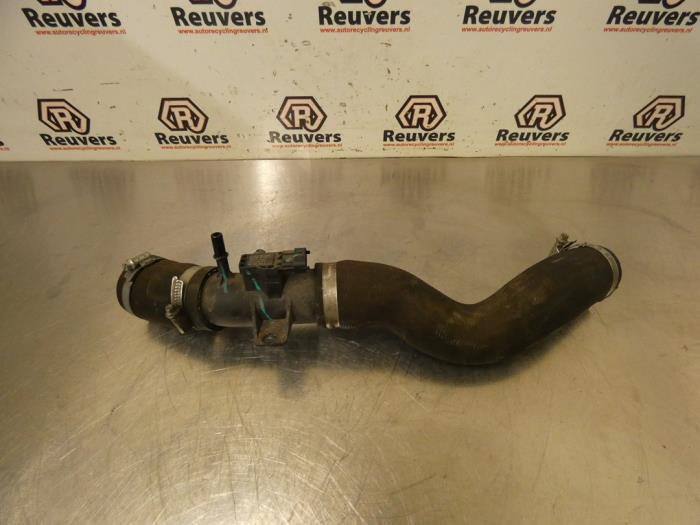 Gebrauchte Intercooler Schlauch Ford EcoSport (JK8) 1.0 EcoBoost 12V 125 Preis € 35,00 Margenregelung angeboten von Autorecycling Reuvers B.V.