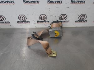 Gebrauchte Sicherheitsgurt rechts hinten Mercedes S (W220) 3.2 S-320 18V Preis € 50,00 Margenregelung angeboten von Autorecycling Reuvers B.V.