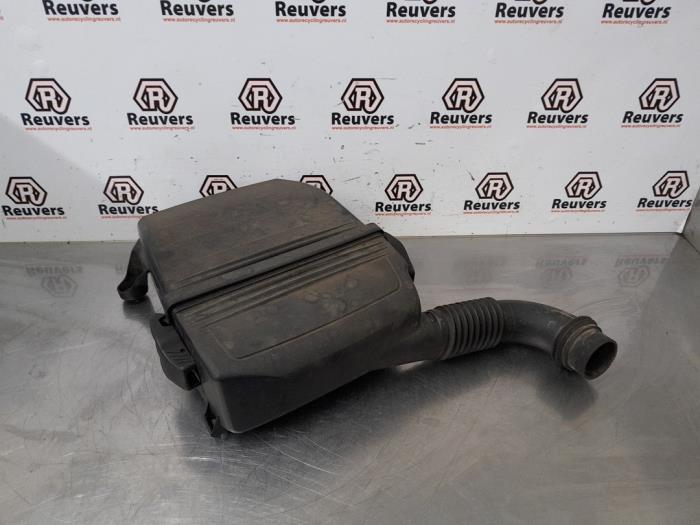 Begagnade Luftfilterhus Fiat Panda (169) 1.2 Fire Pris € 30,00 Marginaltabell erbjuds av Autorecycling Reuvers B.V.