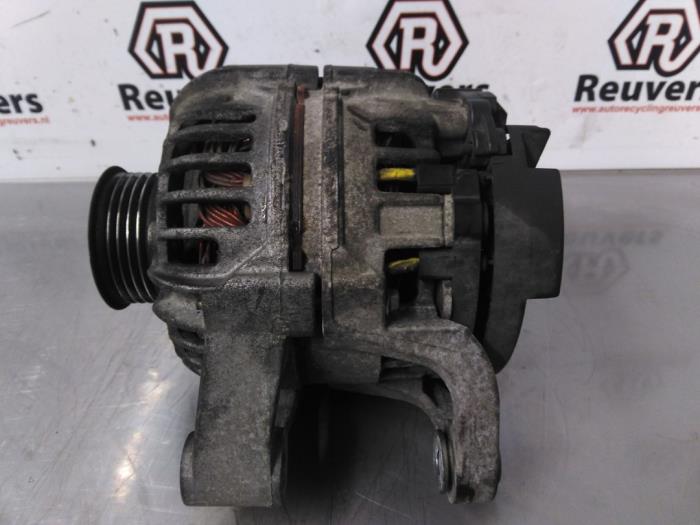 Begagnade Dynamo Opel Corsa D 1.4 16V Twinport Pris € 35,00 Marginaltabell erbjuds av Autorecycling Reuvers B.V.