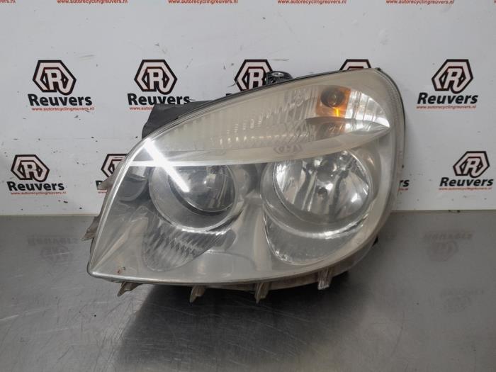 Gebrauchte Scheinwerfer links Fiat Doblo Cargo (223) 1.3 D 16V Multijet Preis € 35,00 Margenregelung angeboten von Autorecycling Reuvers B.V.