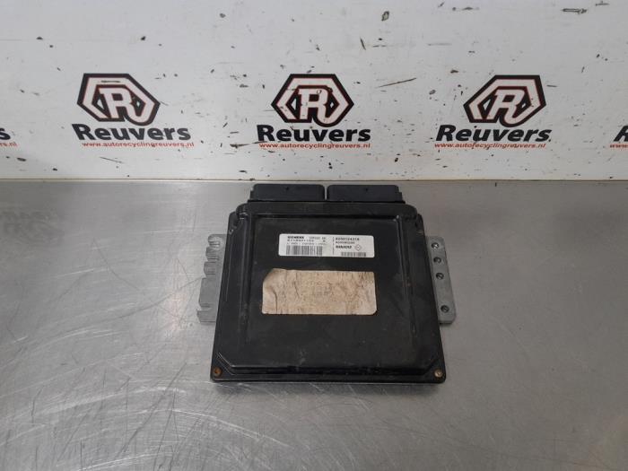 Used Engine management computer Renault Scénic I (JA) 1.6 16V Price € 75,00 Margin scheme offered by Autorecycling Reuvers B.V.