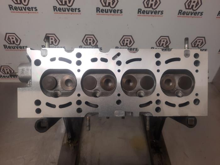 Używane Glowica cylindra Fiat Panda (169) 1.2 Fire Cena € 200,00 Procedura marży oferowane przez Autorecycling Reuvers B.V.
