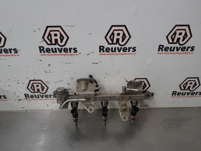Usagé Système d'injection Renault Clio IV (5R) 0.9 Energy TCE 90 12V Prix € 35,00 Règlement à la marge proposé par Autorecycling Reuvers B.V.