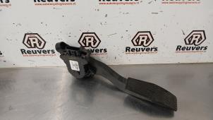 Used Accelerator pedal Opel Meriva 1.3 CDTI 16V Price € 20,00 Margin scheme offered by Autorecycling Reuvers B.V.