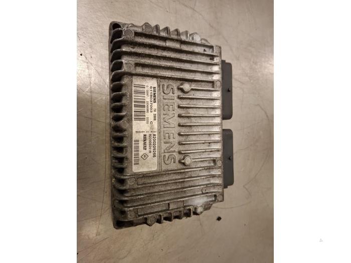 Used Automatic gearbox computer Renault Clio II (BB/CB) 1.6 16V Price € 35,00 Margin scheme offered by Autorecycling Reuvers B.V.