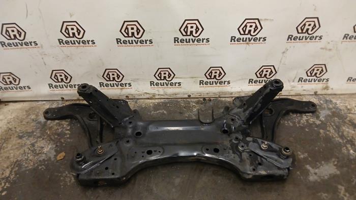 Usados Subchasis Renault Master III (MA/MB/MC/MD/MH/MF/MG/MH) 2.3 dCi 145 16V Precio € 200,00 Norma de margen ofrecido por Autorecycling Reuvers B.V.