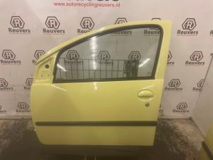 Usados Puerta de 4 puertas izquierda delante Citroen C1 1.0 12V Precio € 100,00 Norma de margen ofrecido por Autorecycling Reuvers B.V.