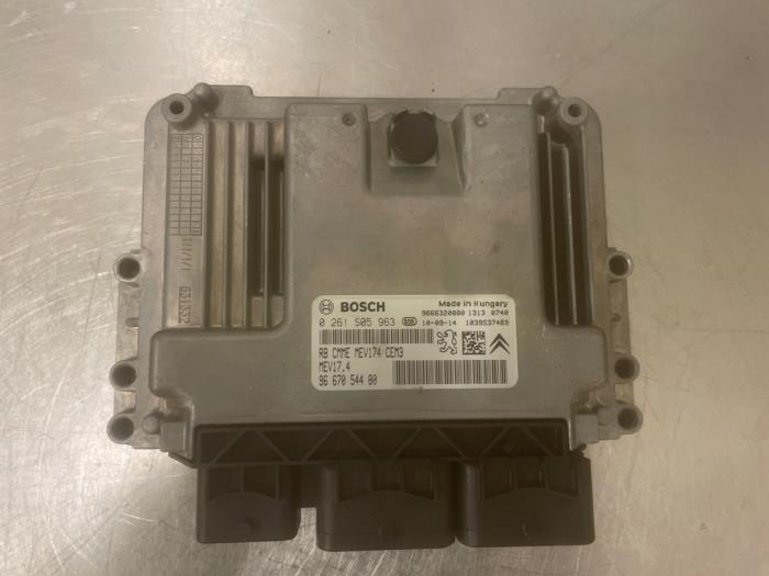 Used Engine management computer Citroen C3 (FC/FL/FT) 1.4 Price € 75,00 Margin scheme offered by Autorecycling Reuvers B.V.