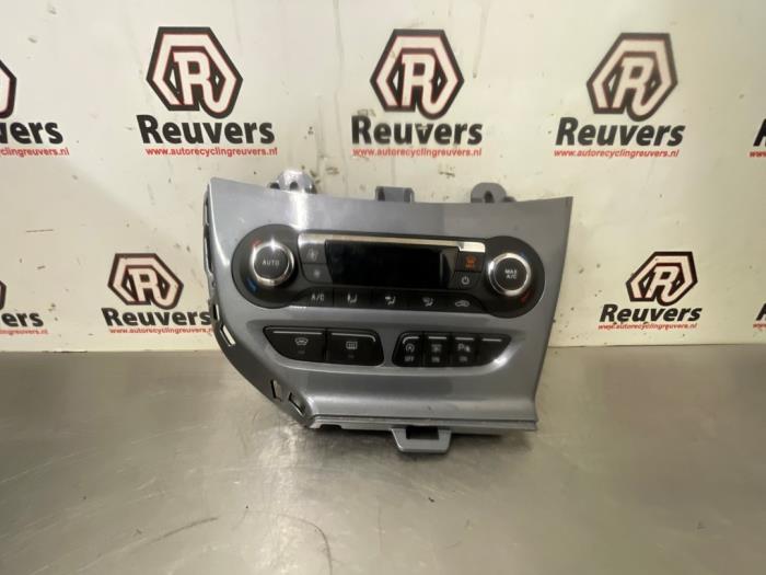 Gebrauchte Klimabedienteil Ford Focus 3 1.0 Ti-VCT EcoBoost 12V 125 Preis € 50,00 Margenregelung angeboten von Autorecycling Reuvers B.V.