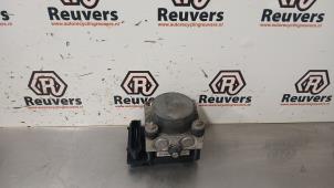 Begagnade ABS-pump Opel Corsa D 1.2 16V Pris € 175,00 Marginaltabell erbjuds av Autorecycling Reuvers B.V.