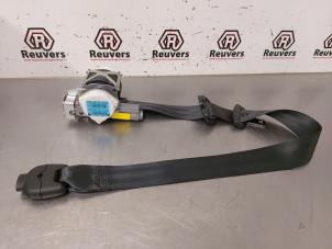 Usagé Ceinture de sécurité avant gauche Ford Ka II 1.2 Prix € 175,00 Règlement à la marge proposé par Autorecycling Reuvers B.V.