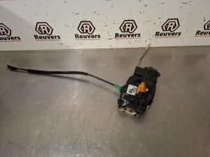 Gebrauchte Türschlossmechanik 4-türig links hinten Chevrolet Volt 1.4 16V Preis € 40,00 Margenregelung angeboten von Autorecycling Reuvers B.V.
