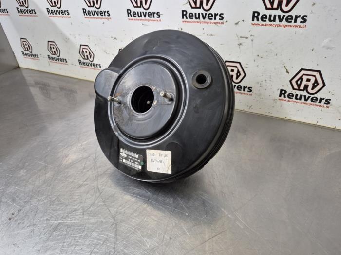 Usagé Servo frein Ford Focus 3 1.6 Ti-VCT 16V 105 Prix € 50,00 Règlement à la marge proposé par Autorecycling Reuvers B.V.