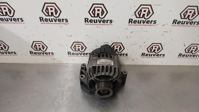 Begagnade Dynamo Fiat Doblo Cargo (223) 1.3 D 16V Multijet DPF Pris € 30,00 Marginaltabell erbjuds av Autorecycling Reuvers B.V.