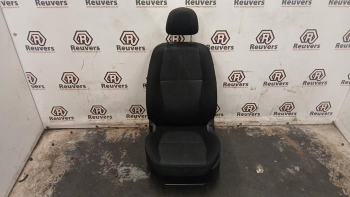 Gebrauchte Sitz links Kia Picanto (TA) 1.0 12V Preis € 60,00 Margenregelung angeboten von Autorecycling Reuvers B.V.