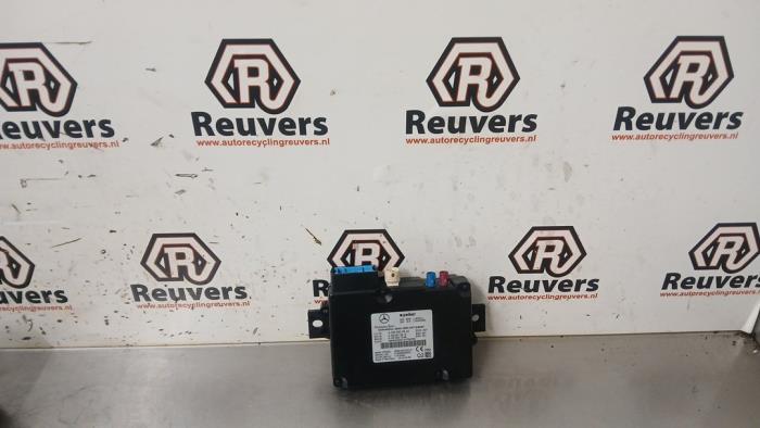 Begagnade Telefonmodul Mercedes CLA (117.3) 1.6 CLA-200 16V Pris € 30,00 Marginaltabell erbjuds av Autorecycling Reuvers B.V.