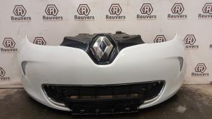 Begagnade Främre stötfångare Renault Zoé (AG) R90 Pris € 550,00 Marginaltabell erbjuds av Autorecycling Reuvers B.V.