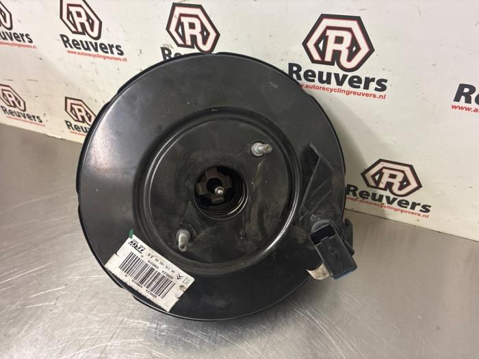 Gebrauchte Bremskraftverstärker Peugeot 208 I (CA/CC/CK/CL) 1.2 Vti 12V PureTech 82 Preis € 30,00 Margenregelung angeboten von Autorecycling Reuvers B.V.