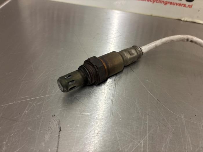 Sonde lambda d'un Peugeot 208 I (CA/CC/CK/CL) 1.2 Vti 12V PureTech 82 2016