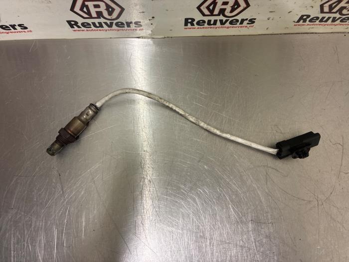 Sonde lambda d'un Peugeot 208 I (CA/CC/CK/CL) 1.2 Vti 12V PureTech 82 2016