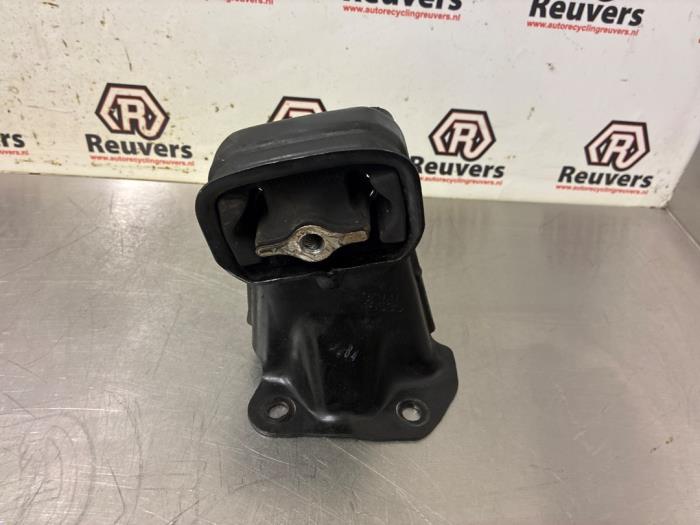 Usagé Support moteur Jeep Grand Cherokee (WH/WK) 4.7i V8 Prix € 50,00 Règlement à la marge proposé par Autorecycling Reuvers B.V.