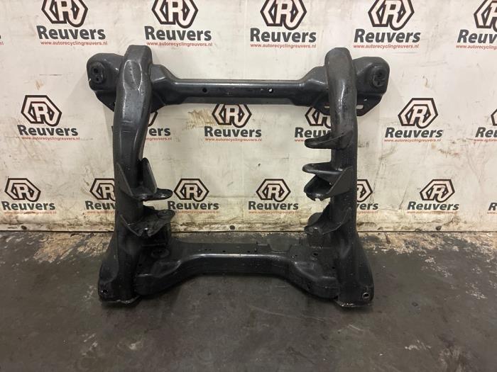 Used Subframe Jeep Grand Cherokee (WH/WK) 4.7i V8 Price € 140,00 Margin scheme offered by Autorecycling Reuvers B.V.