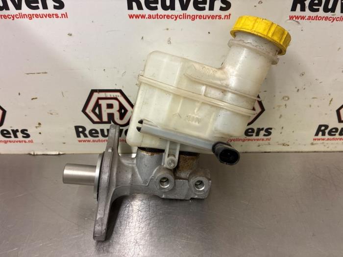 Gebrauchte Hauptbremszylinder Ford Ka II 1.2 Preis € 20,00 Margenregelung angeboten von Autorecycling Reuvers B.V.