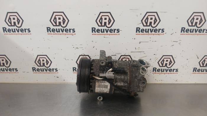 Usagé Compresseur de clim Renault Clio IV (5R) 0.9 Energy TCE 90 12V Prix € 50,00 Règlement à la marge proposé par Autorecycling Reuvers B.V.