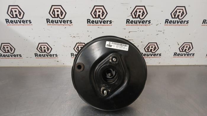 Usagé Servo frein Renault Clio IV (5R) 0.9 Energy TCE 90 12V Prix € 30,00 Règlement à la marge proposé par Autorecycling Reuvers B.V.